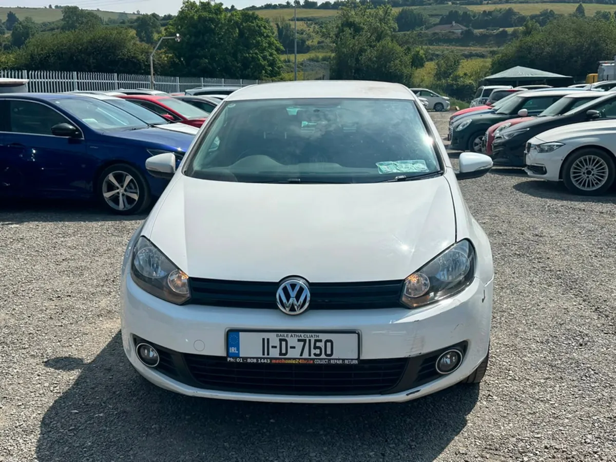 Volkswagen Golf TRENDLINE 1.2 TSI MANUAL 6SPEED FW - Image 2