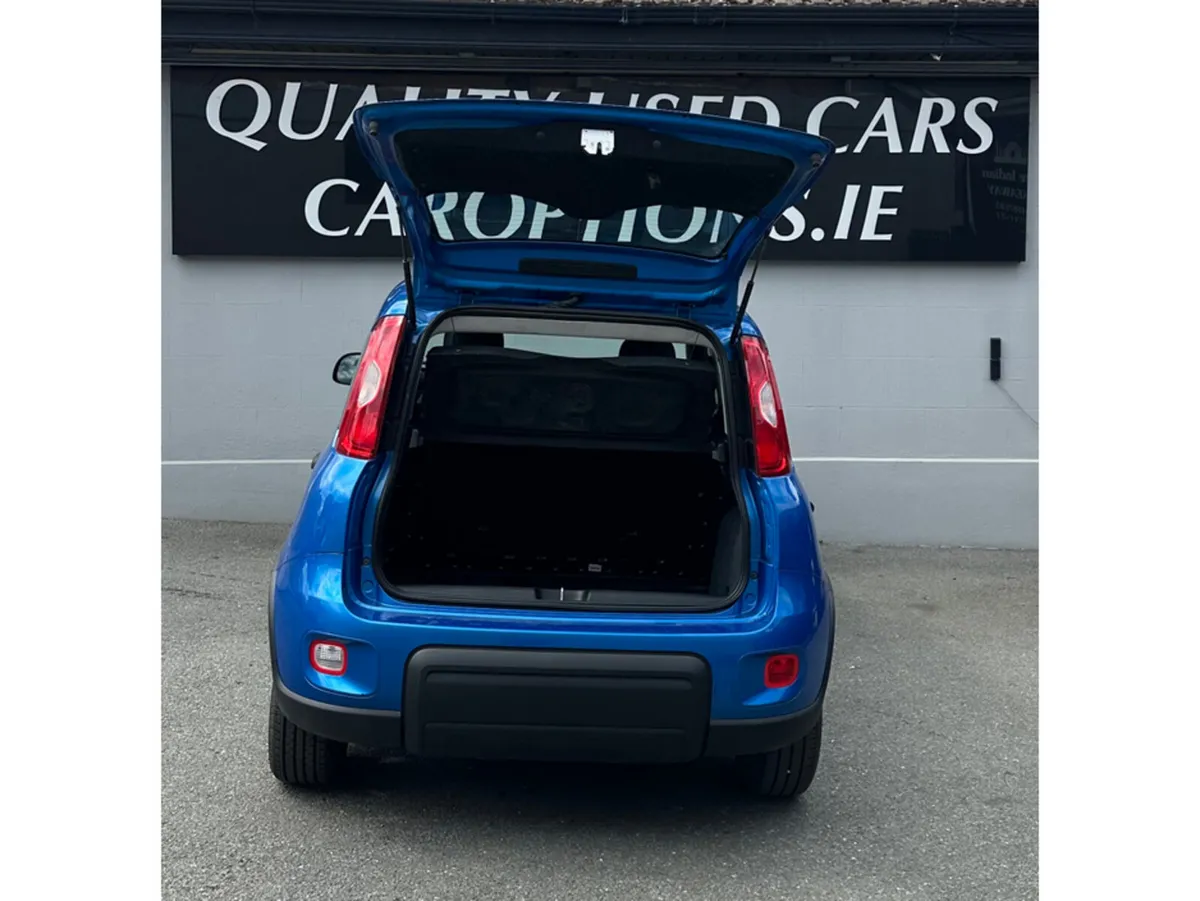 Fiat Panda 1.0 MHEV// LOW MILES//1 YEARS ROAD TAX/ - Image 6