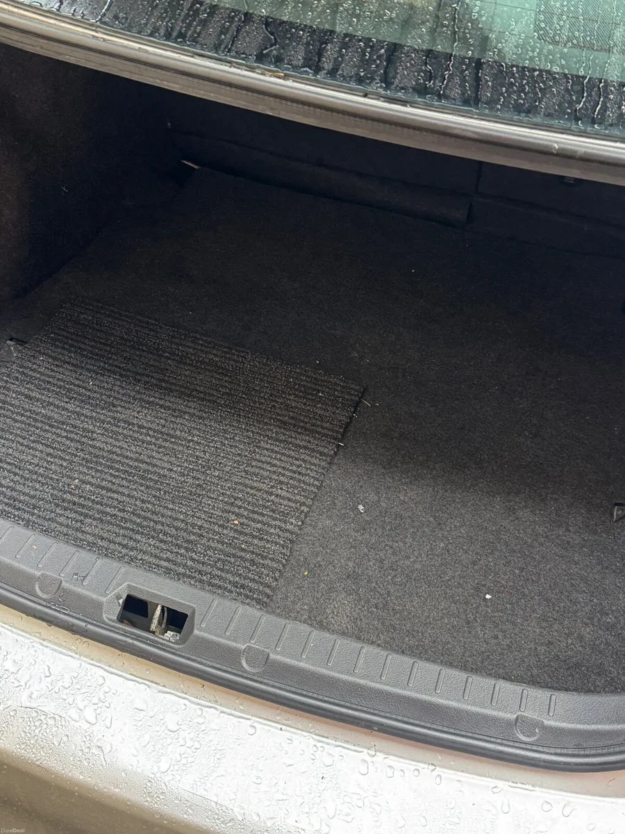 Toyota Corolla 2011 - Image 5