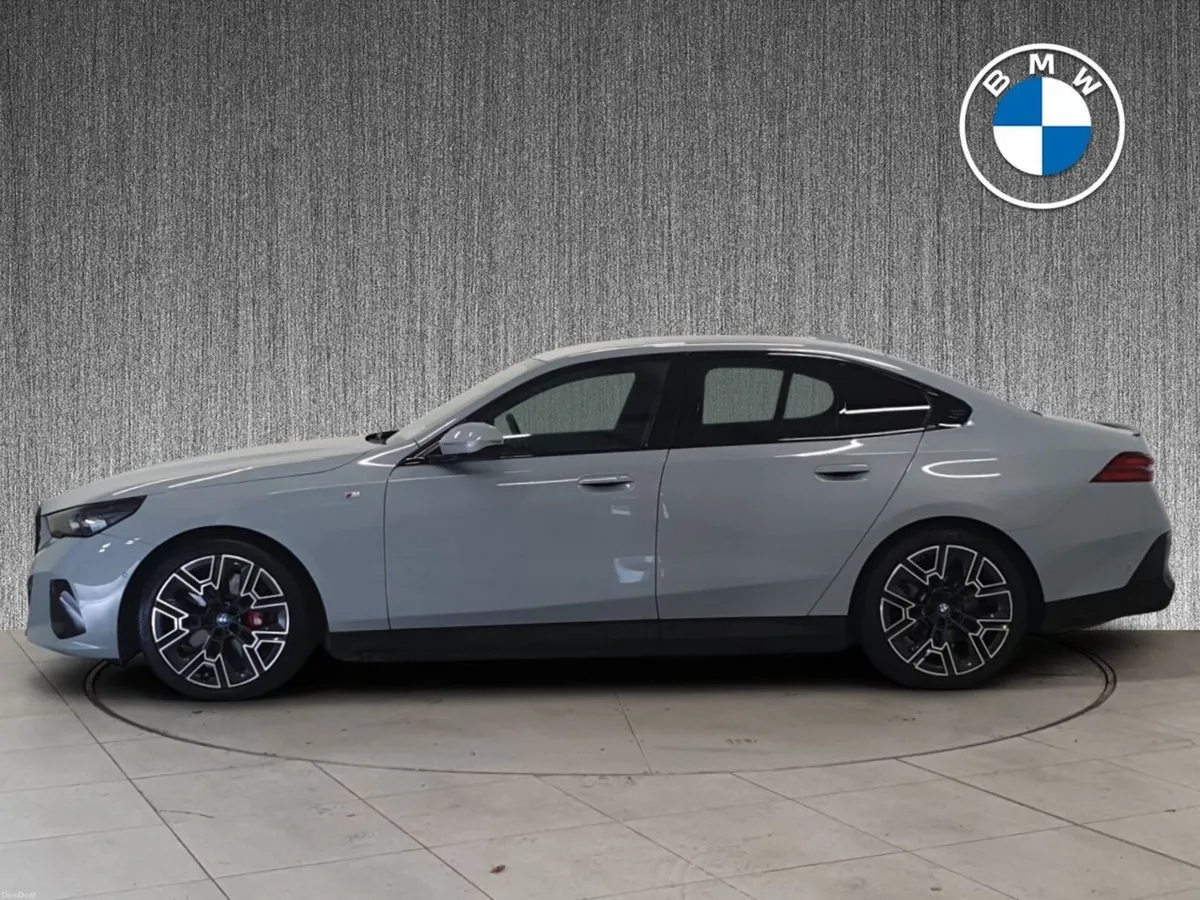 BMW i5 eDrive40 M Sport - Image 3