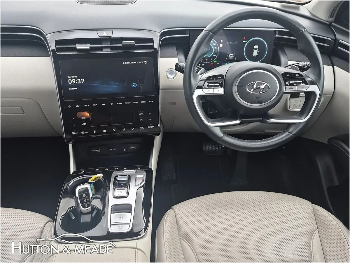 Hyundai Tucson Executive Plus HEV 1.6 Petrol 5dr - Image 3