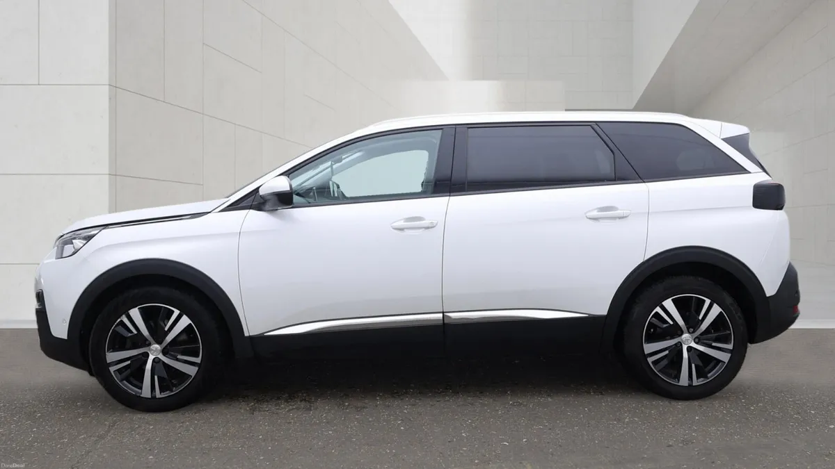 Peugeot 5008 ALLURE - FINANCE AVAILABLE - Image 6