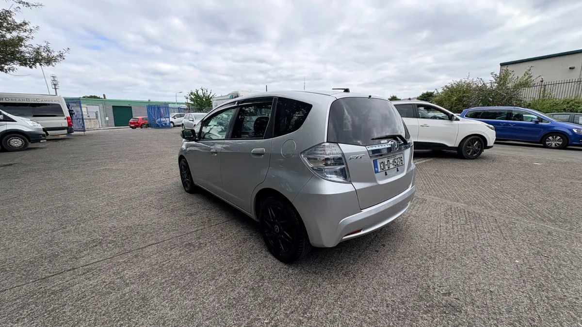 Honda Fit 1.3 Hybrid Petrol 2013 - Image 4