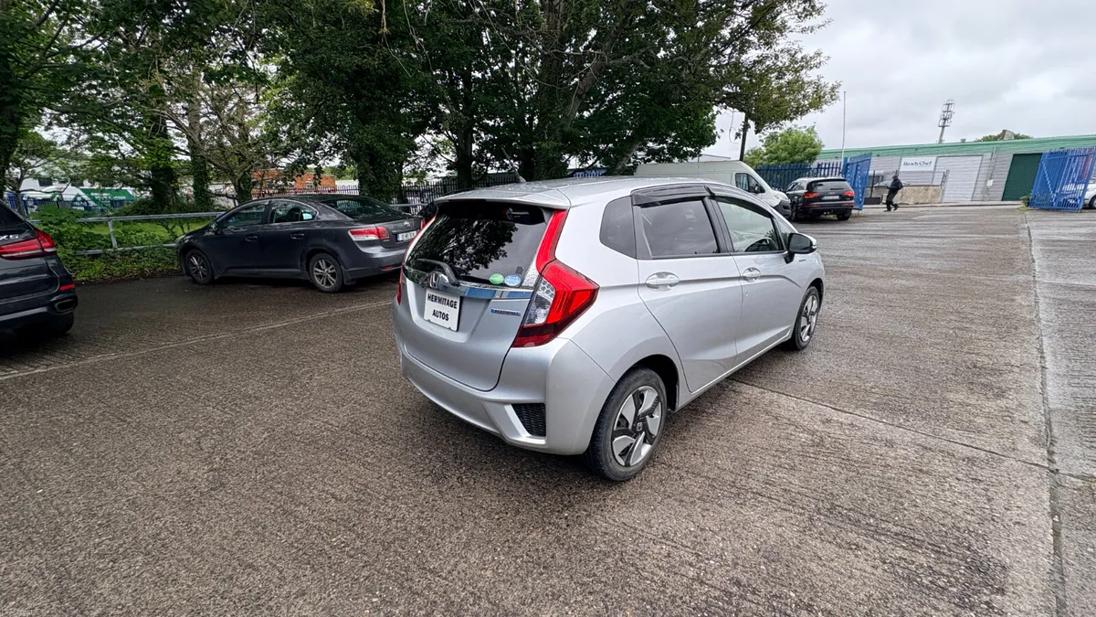 Honda Fit 1.5 Hybrid Petrol 2014 - Image 4