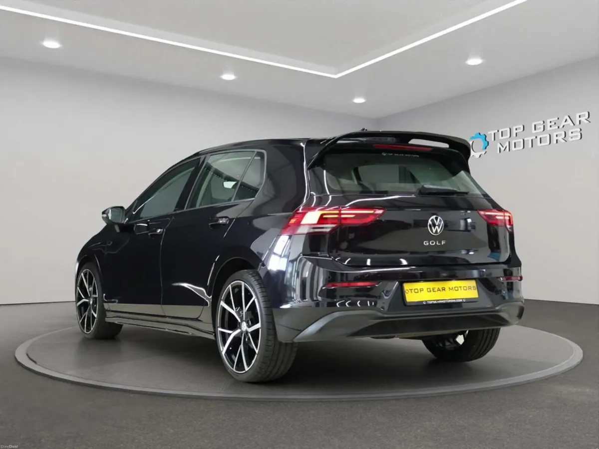 2023 Volkswagen Golf Life 2.0 TDI DSG Automatic - Image 5