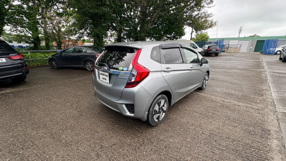 Honda Fit 1.5 Hybrid Petrol 2014 - Image 6