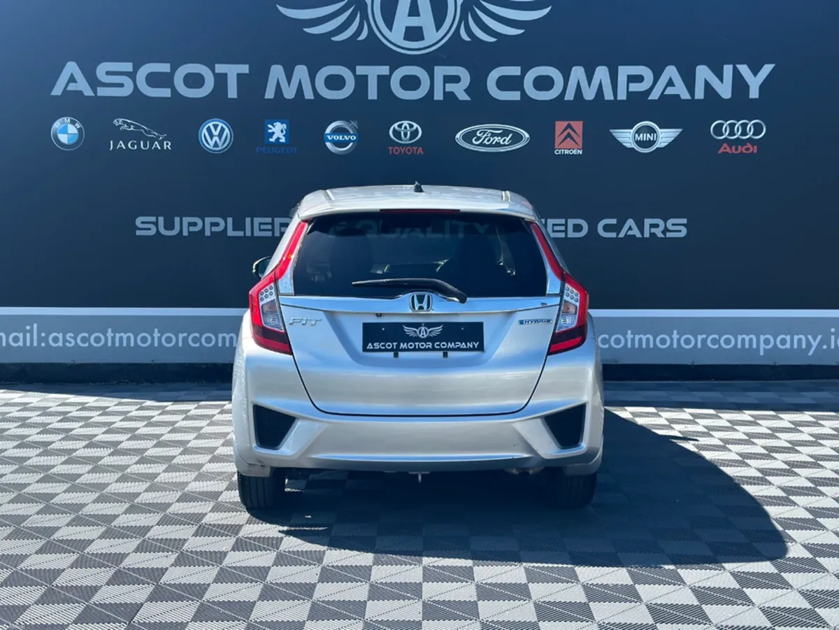 Honda Fit 1.5 Petrol Hyrbid Automatic - Image 6