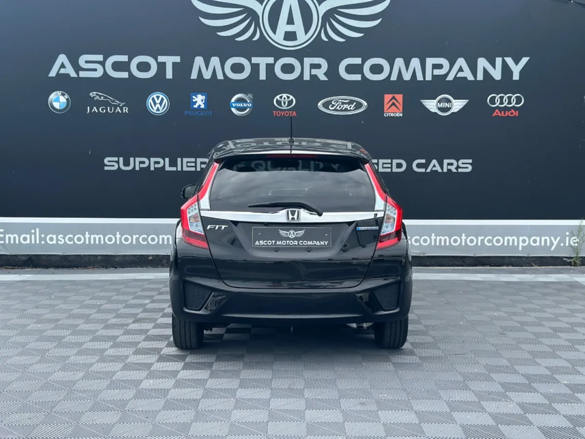 Honda Fit 1.5 Petrol Hybrid - Image 6