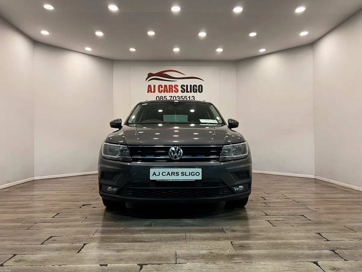 LOW MILEAGE VW TIGUAN SE NAVIGATOR DSG AUTO 2019 - Image 3