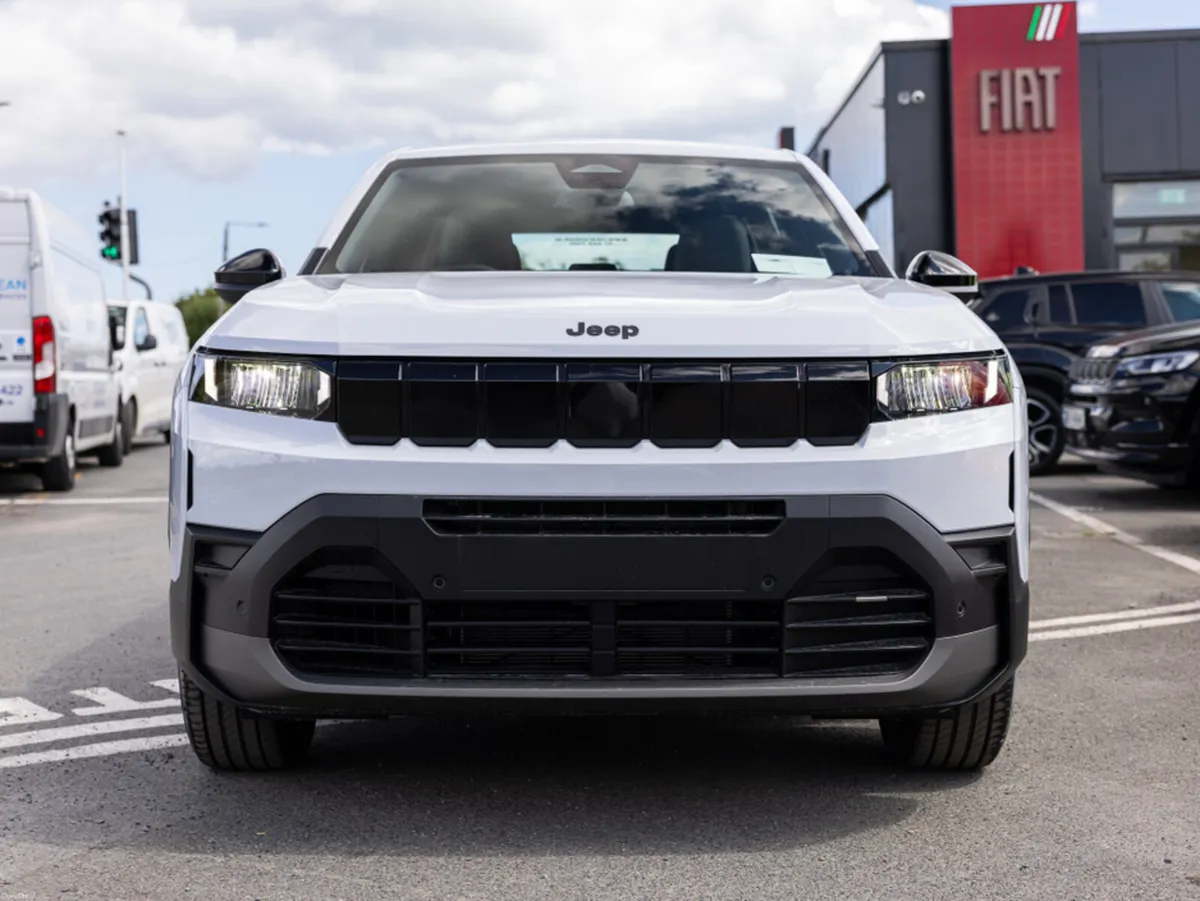 Jeep Compass Altitude - Image 2