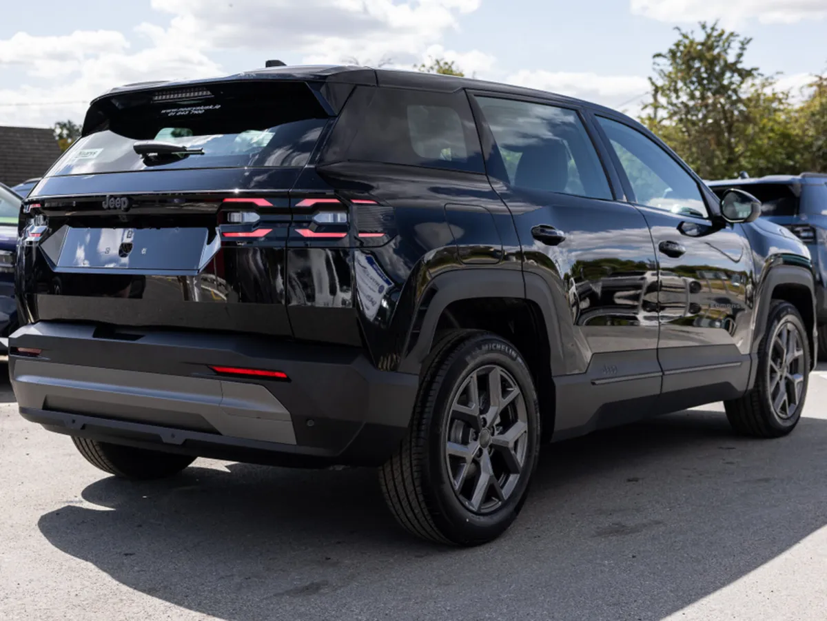 Jeep Compass Altitude - Image 3