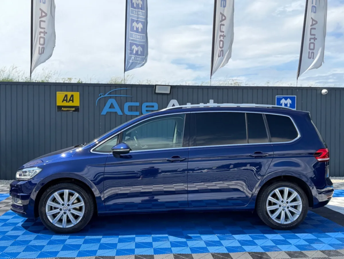 Volkswagen Touran HIGHLINE - 2.0L DIESEL - 7 SEATS - Image 4