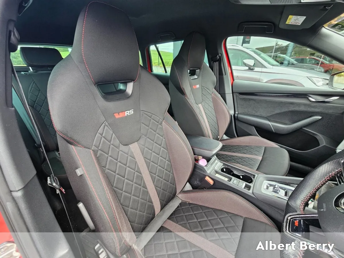 Skoda Octavia RS C 2.0 TDI 200BHP DSG 5DR AUTO - Image 6