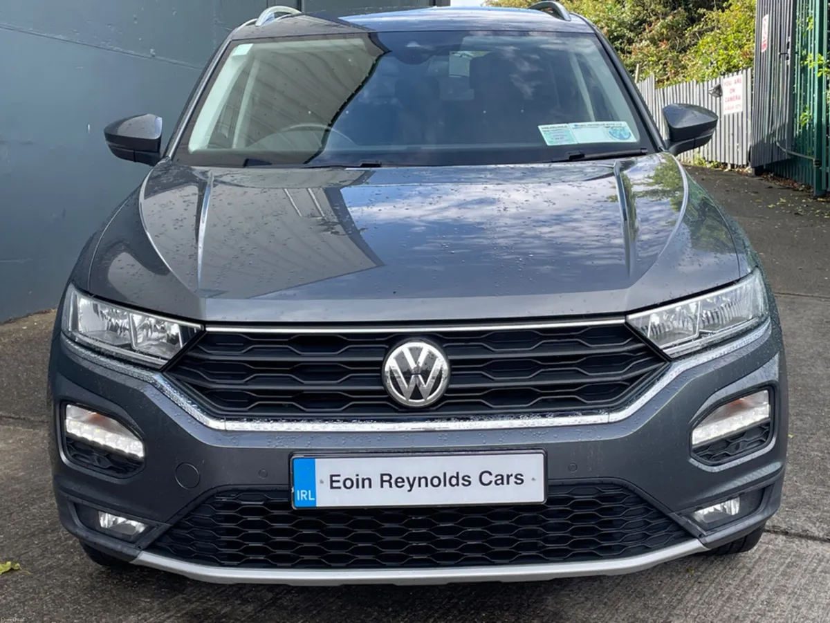 Volkswagen T-Roc 1.6 TDI 115BHP DESIGN LOW KMS!!.. - Image 3