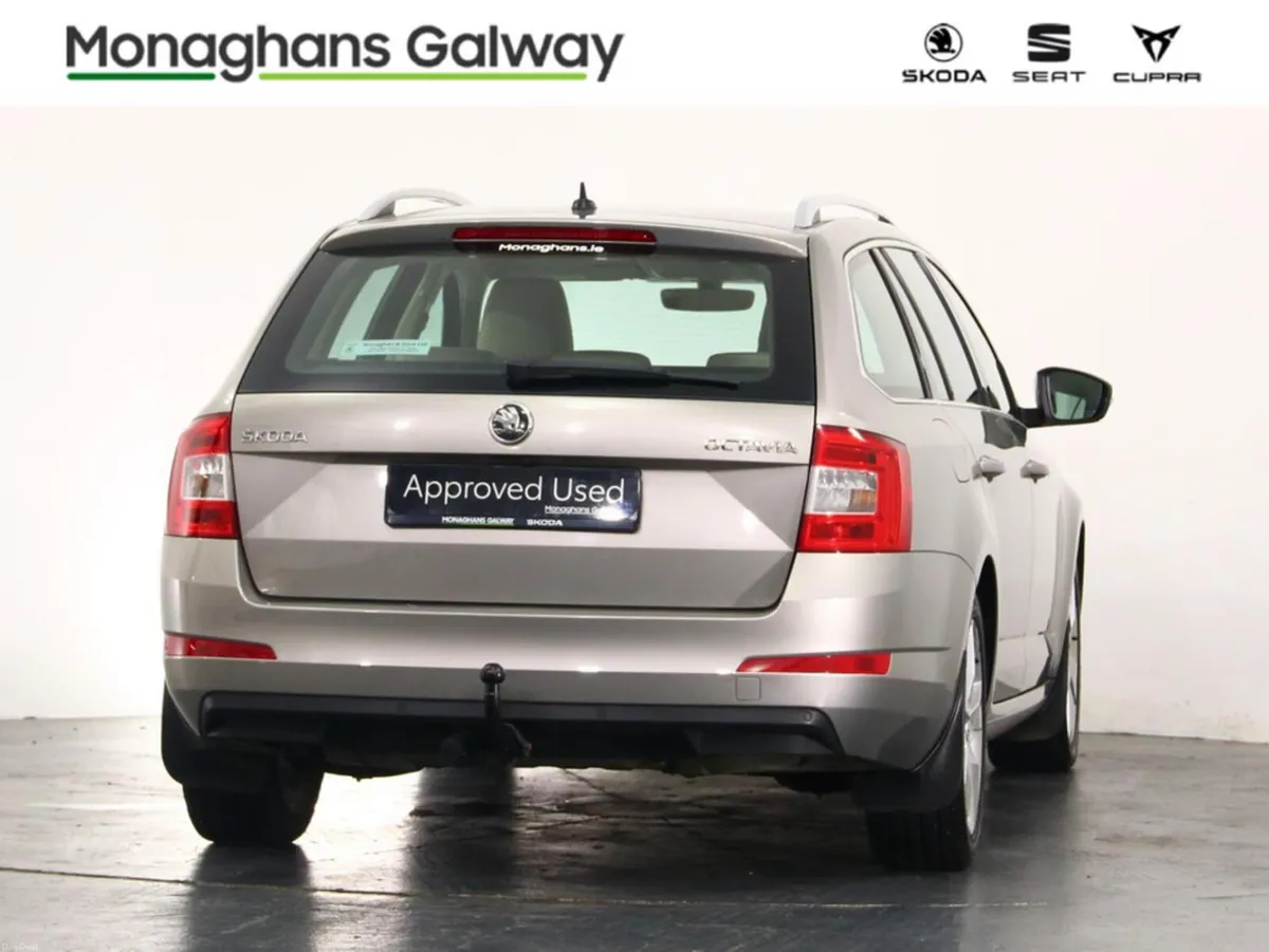 Skoda Octavia 1.6 TDI 110HP DSG 4DR COMBI STYLE - Image 3