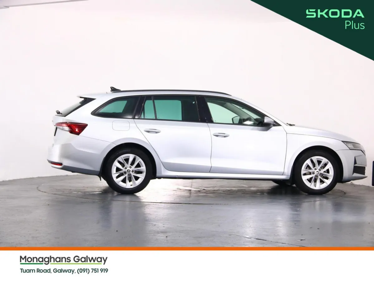Skoda Octavia COMBI SE 2.0 TDI 115HP - Image 2