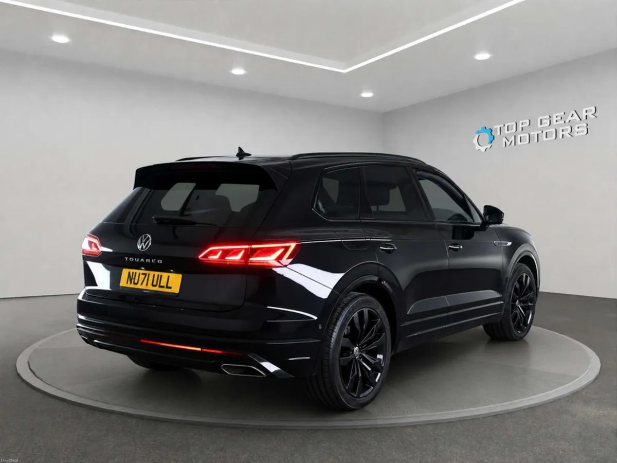 2021 Volkswagen Touareg Black Edition 3.0 V6 TDI - Image 5