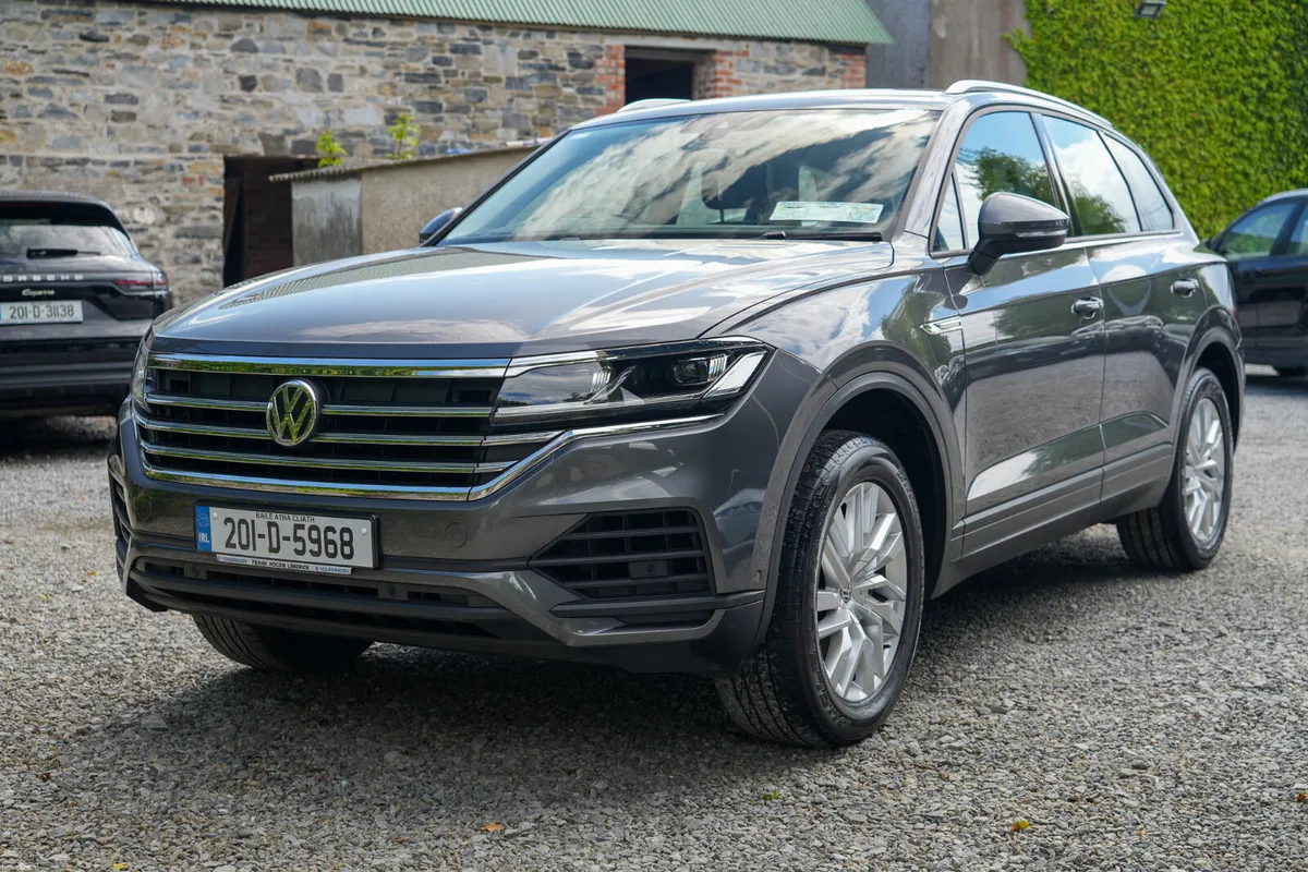 2020 Volkswagen Touareg 3.0 5 Seat Passenger - Image 6