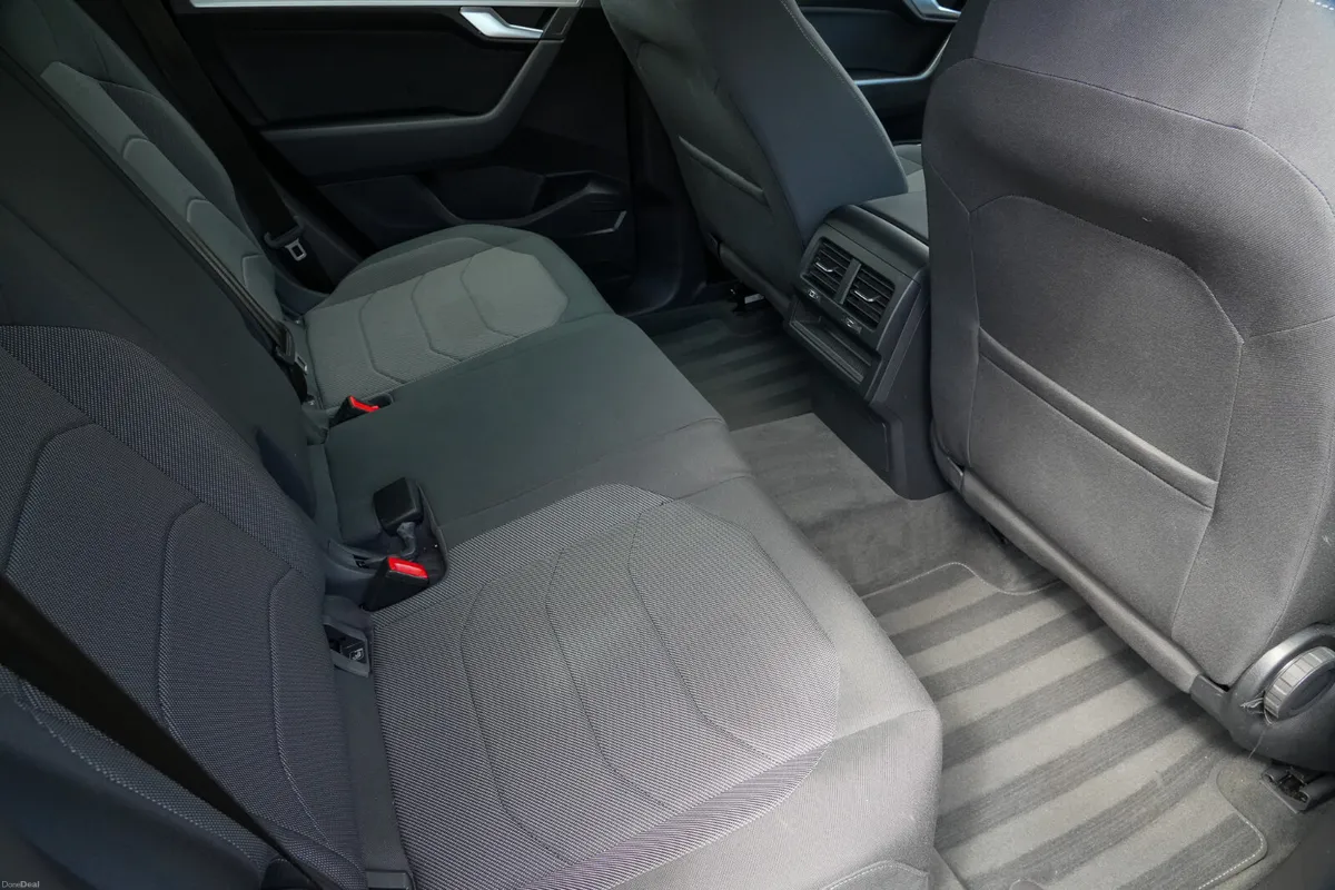 2020 Volkswagen Touareg 3.0 5 Seat Passenger - Image 4