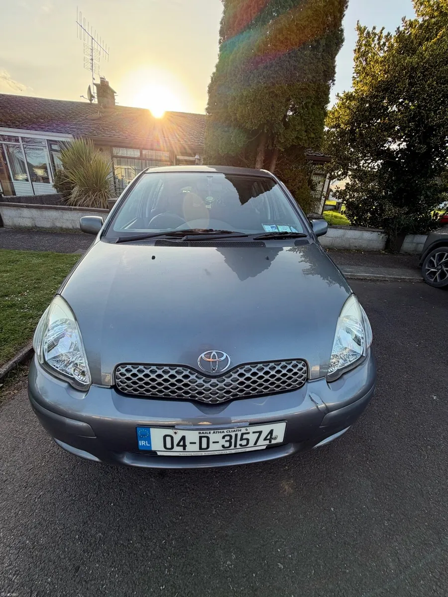 Toyota yaris 2004 - Image 1