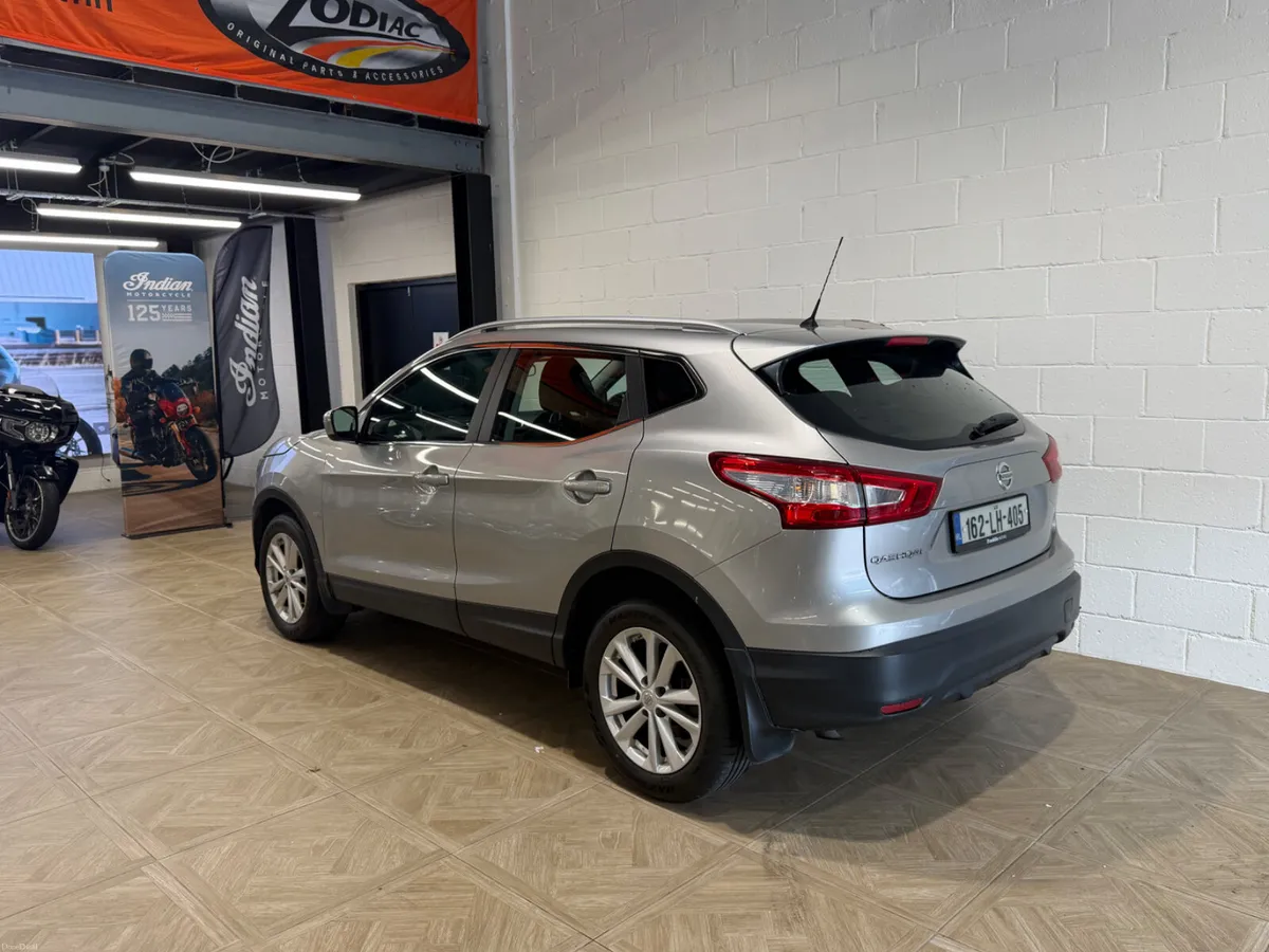 Nissan Qashqai 1.2 Petrol Automatic 2016 FSH - Image 6