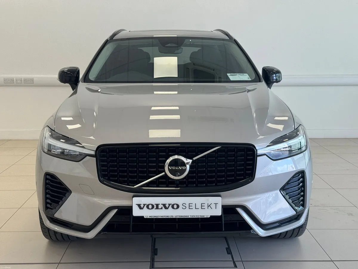 Volvo XC60 2024 - Image 2