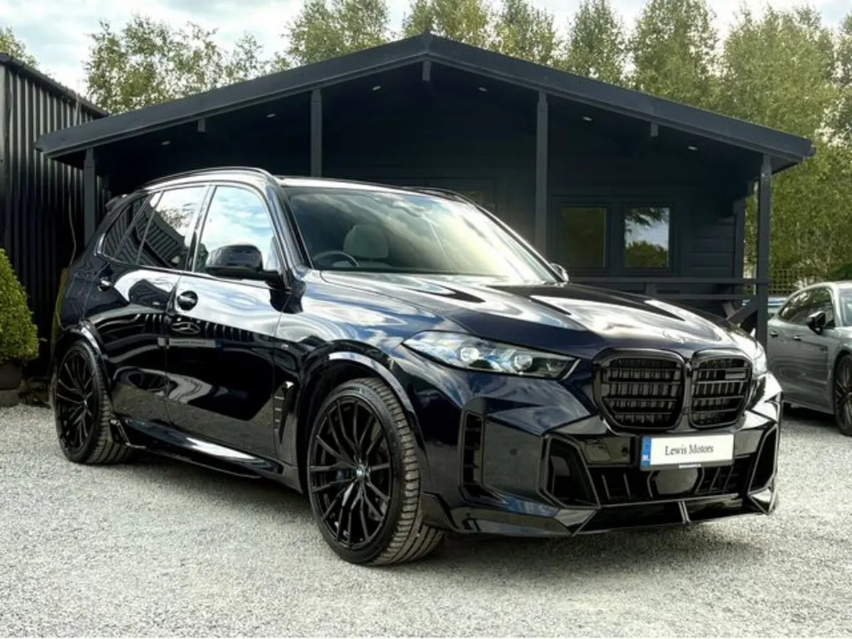 BMW X5 X-DRIVE 50e M SPORT, HUGE SPEC, SILVERSTONE - Image 1