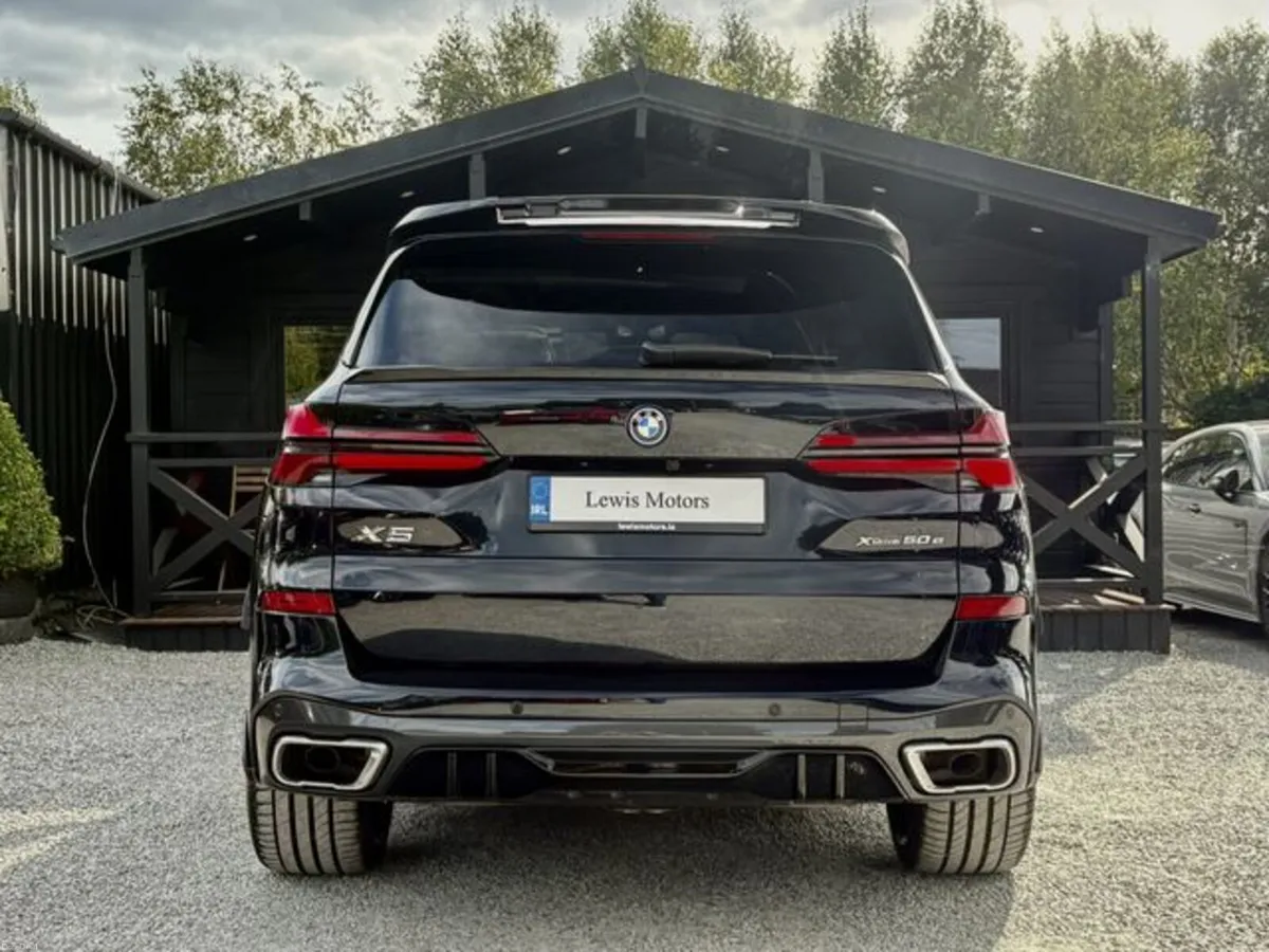 BMW X5 X-DRIVE 50e M SPORT, HUGE SPEC, SILVERSTONE - Image 5