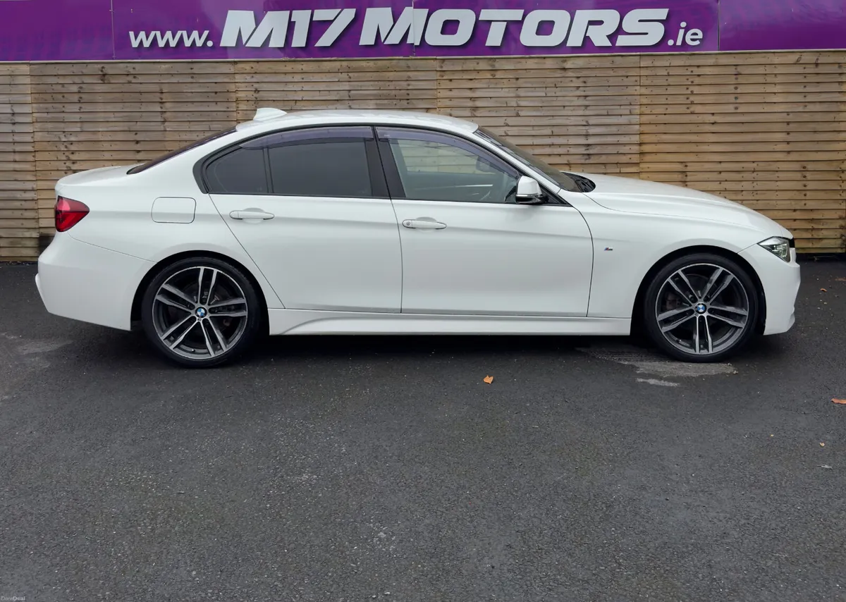 2018 BMW 320d, Shadow Edition, LOW KMS - Image 2