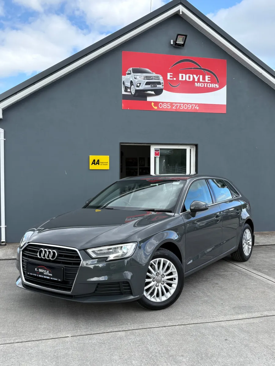 2017 Audi A3 Technik Auto - Image 2