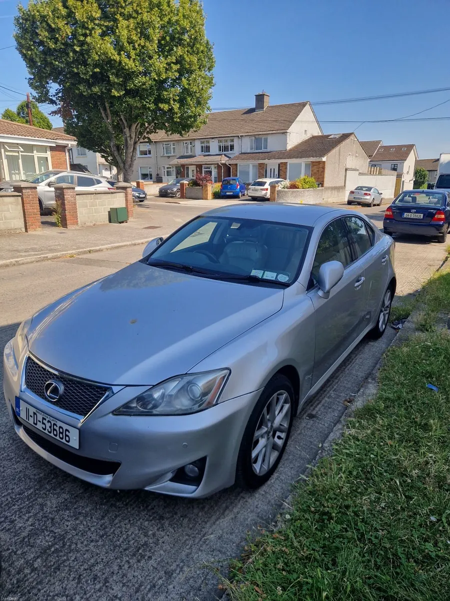 Lexus IS 2011 - Image 1