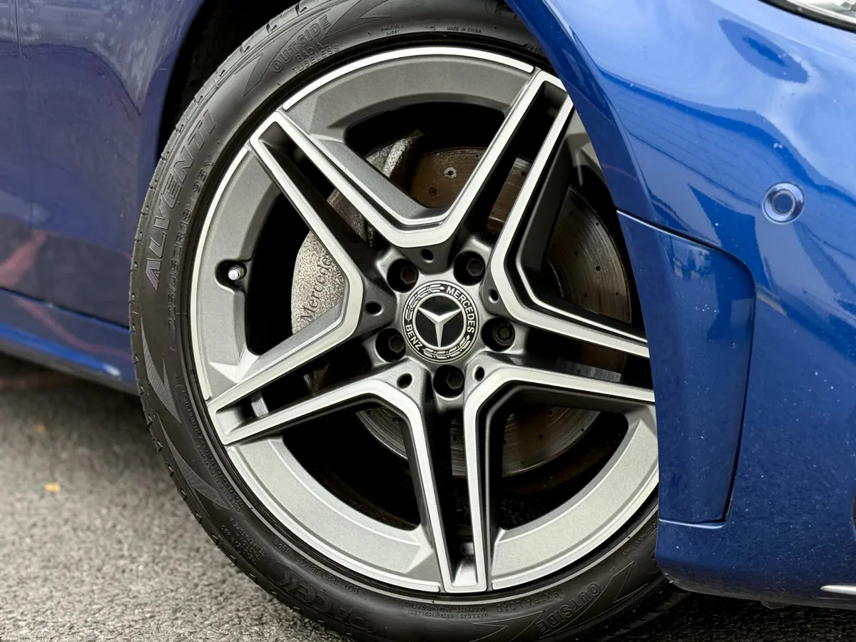 Mercedes-Benz C-Class 2020 C200D AMG LINE - Image 5