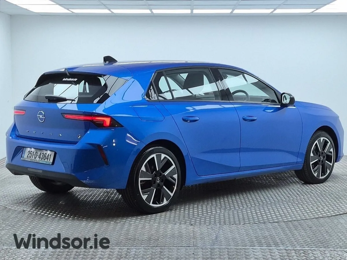 Opel Astra SC+ e  54 KwH - Image 2