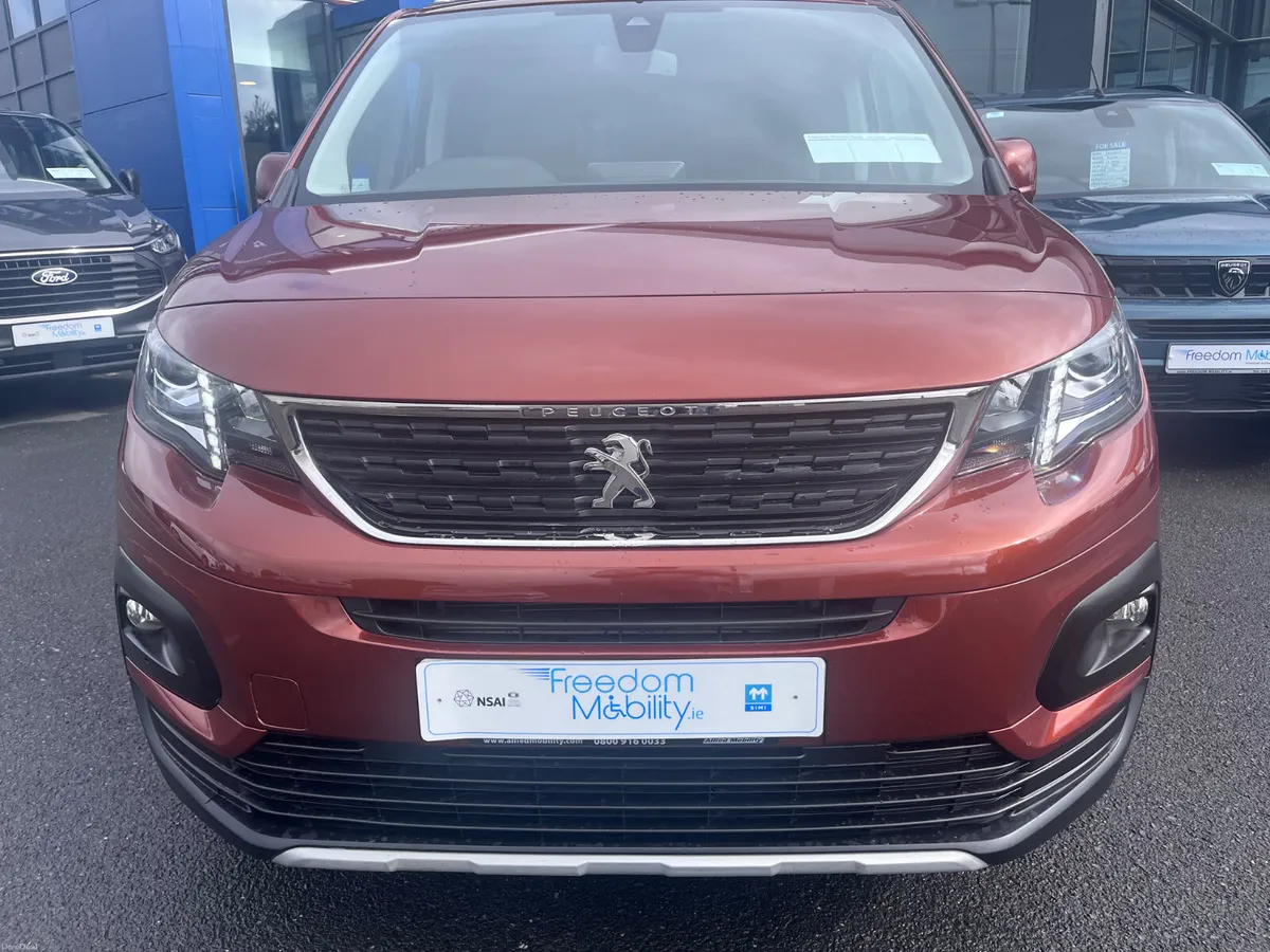 Peugeot Rifter 2019 Wheelchair Access - Image 2