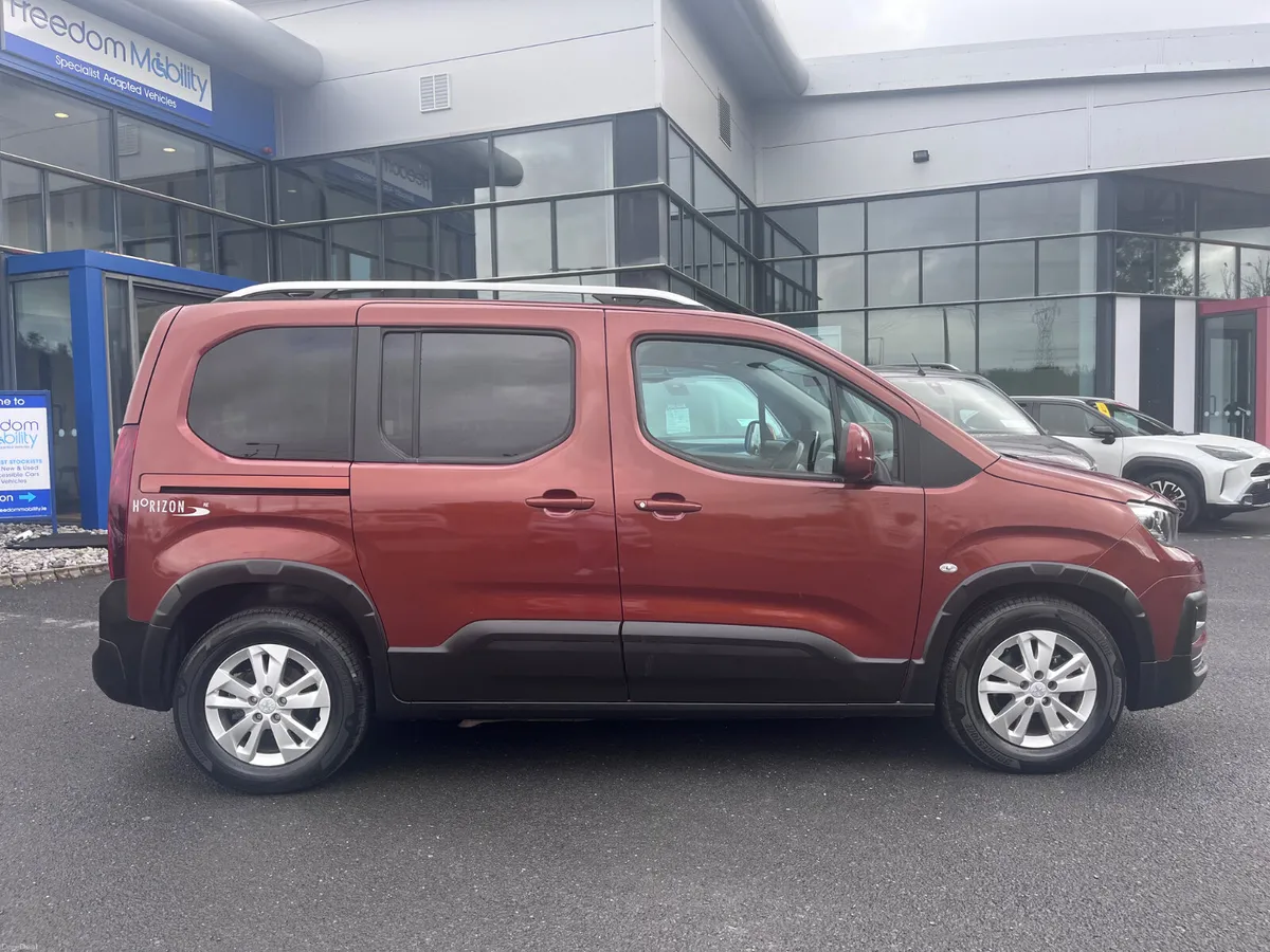Peugeot Rifter 2019 Wheelchair Access - Image 4