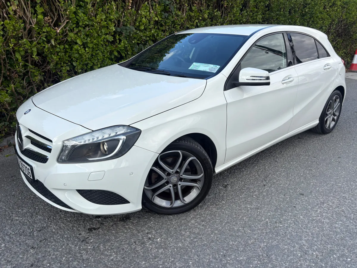 Mercedes-Benz A-Class 2015 A180 AUTO TOP SPEC! - Image 6