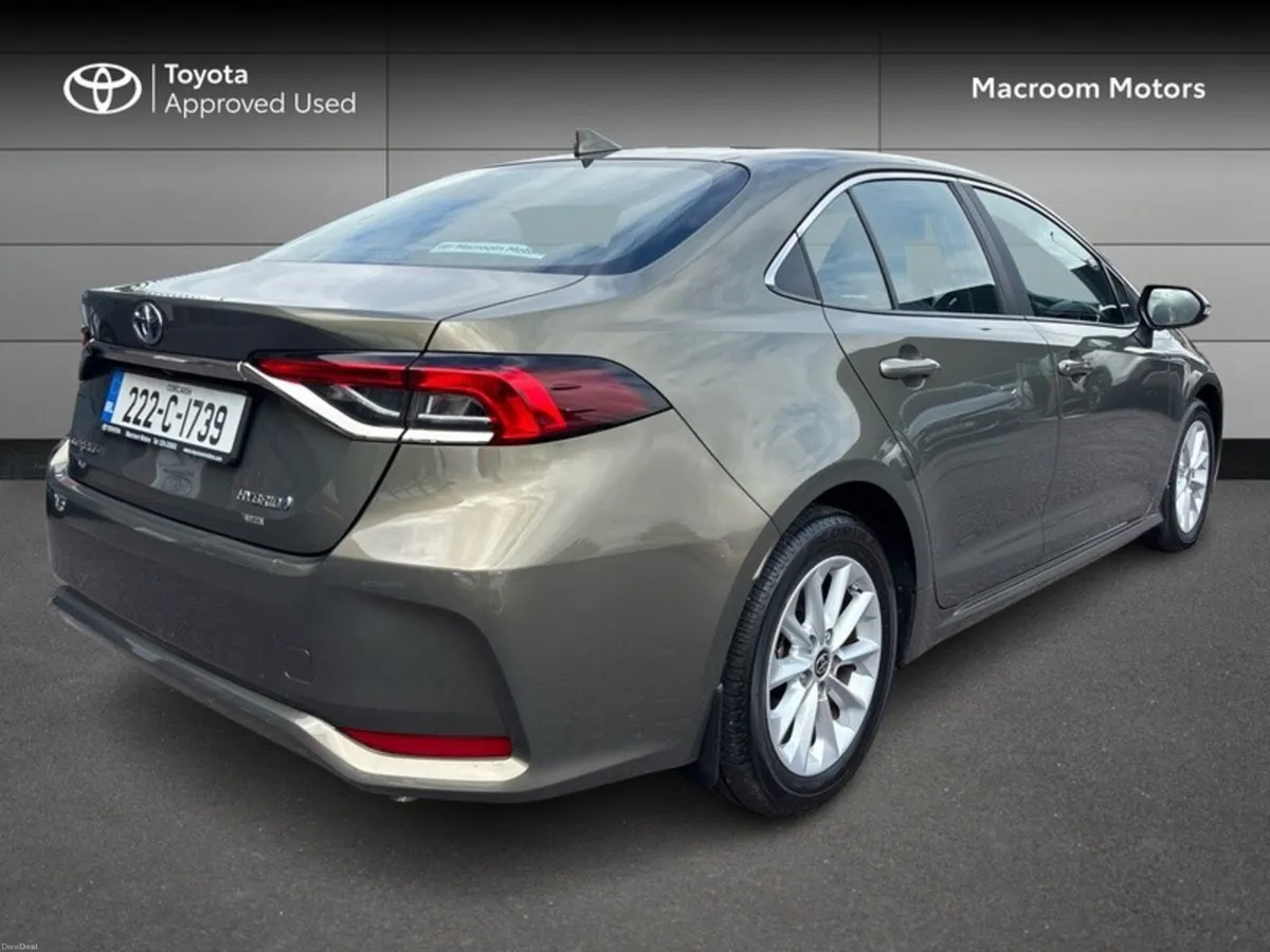 Toyota Corolla LUNA 4DR AUTO HYBRID - Image 2