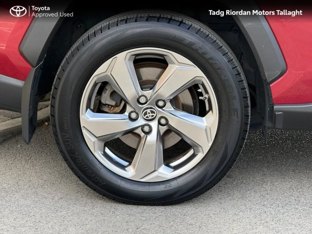 Toyota RAV4 HYBRID SOL 2WD 4DR AUTO - Image 6