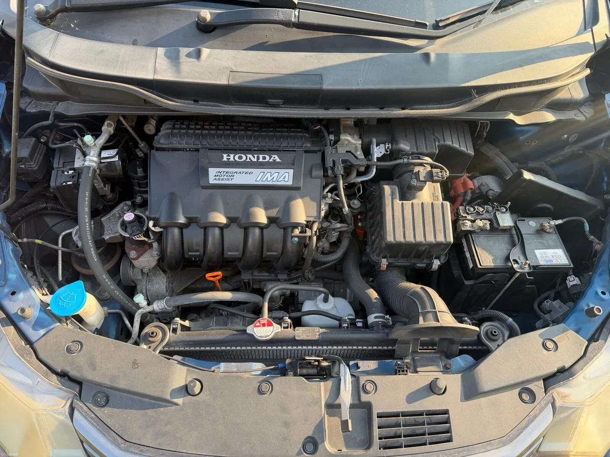Honda Insight - Image 1