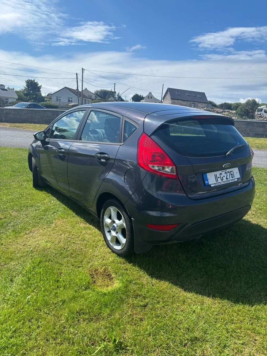 Car - Image 4