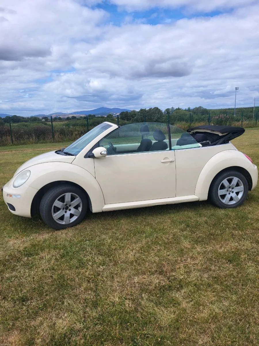 Volkswagen Beetle Convertible - Image 1