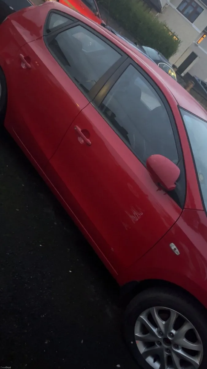 Hyundai i30 2008 - Image 1