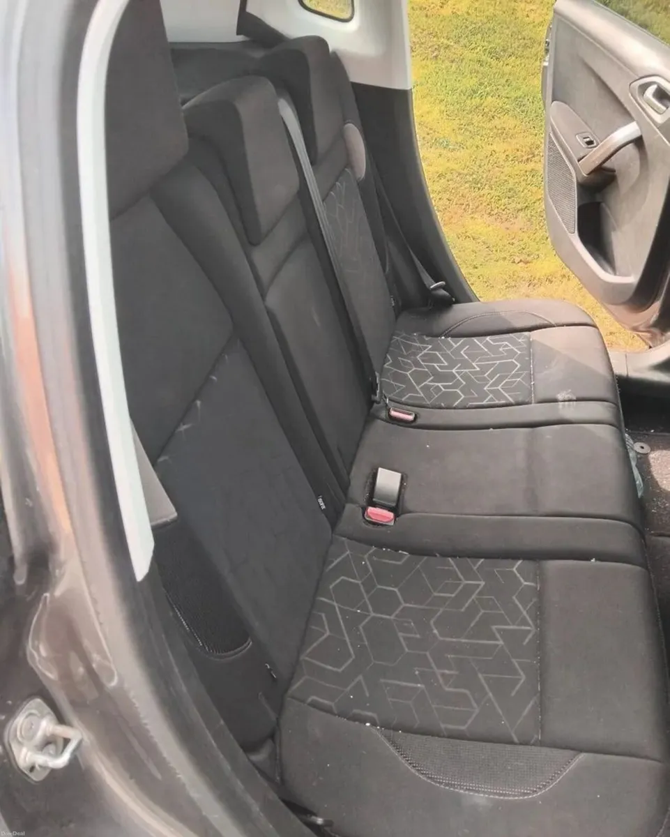 Peugeot 2008 2015 - Image 6
