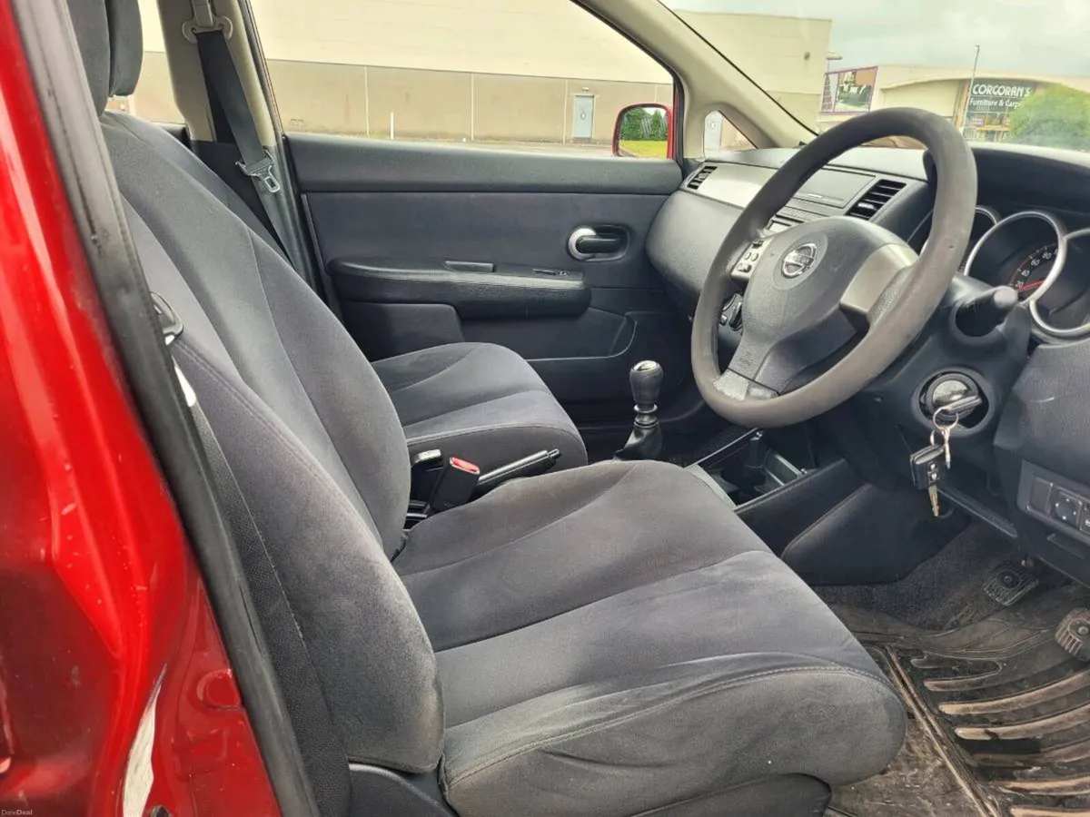 CLEAN 2011 NISSAN TIIDA NEW NCT UNTIL 7/27. - Image 5