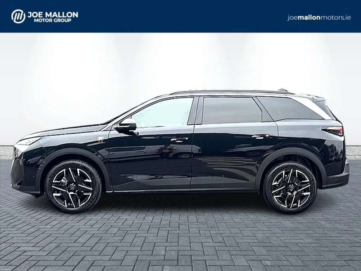 Peugeot 5008 NEW GT EXCLUSIVE - Image 4