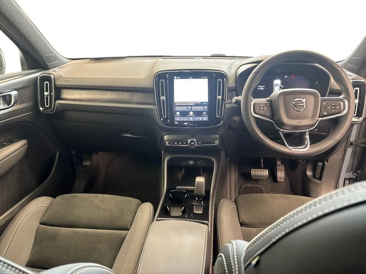 Volvo XC40 PLUS *2YR WARRANTY* €85 PER WEEK - Image 6