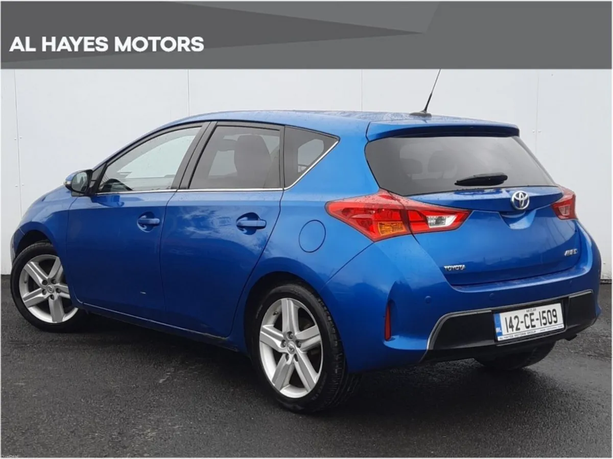 Toyota Auris 1.4 D-4D EXCEL S/S 5DR - Image 3