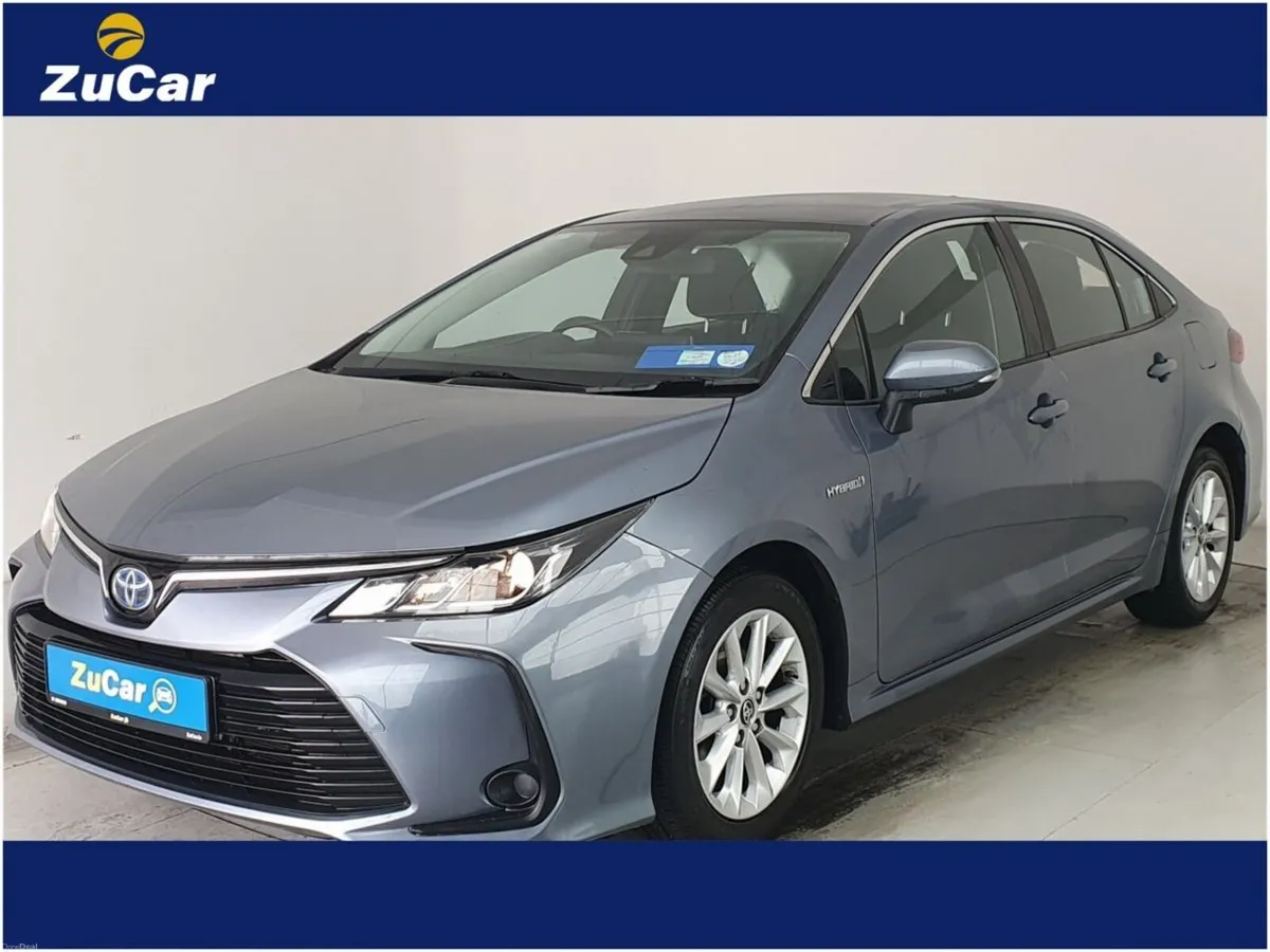 Toyota Corolla 1.8 Hybrid Aura Saloon - Image 6