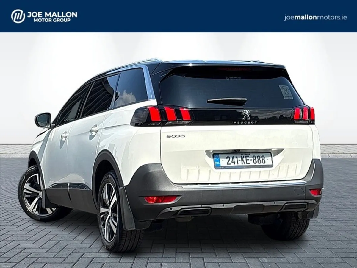 Peugeot 5008 1.2 Hybrid 136bhp E-DCS6 Allure Auto - Image 2