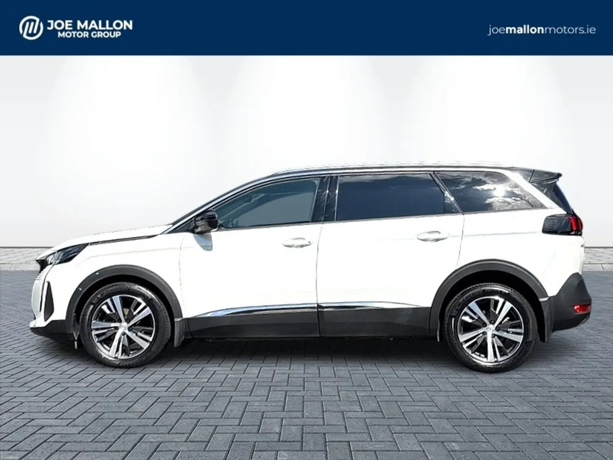Peugeot 5008 1.2 Hybrid 136bhp E-DCS6 Allure Auto - Image 4